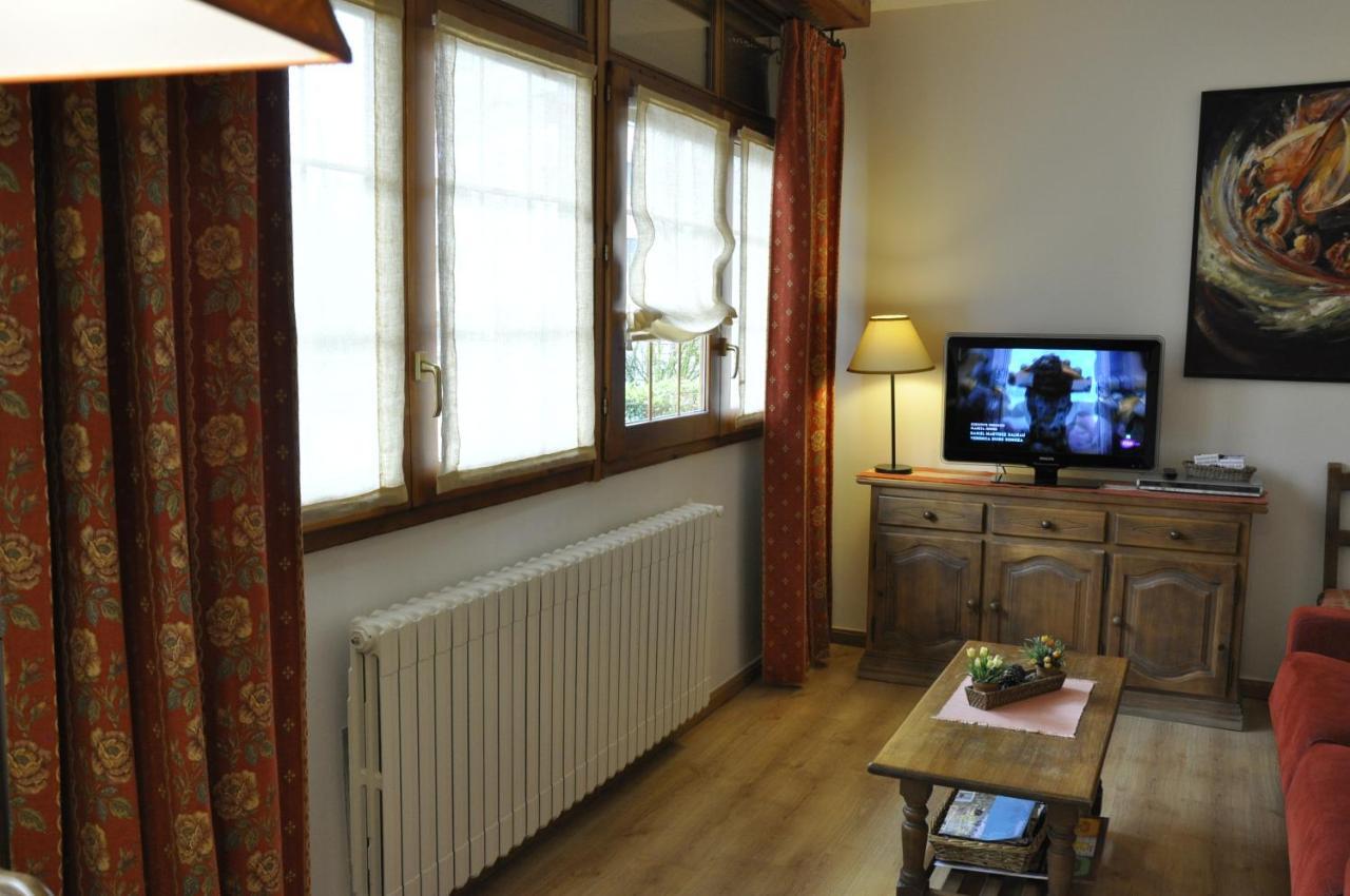 Apartamentos Los Pirineos - Atencion Personal Biescas  Exteriér fotografie
