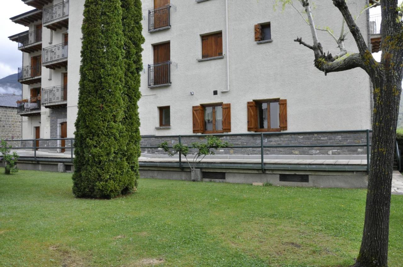 Apartamentos Los Pirineos - Atencion Personal Biescas  Exteriér fotografie