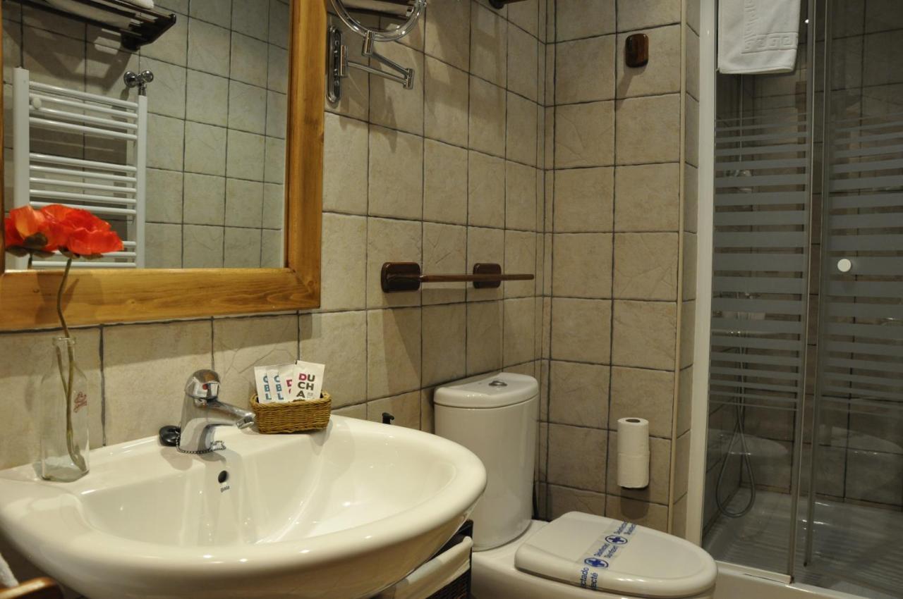 Apartamentos Los Pirineos - Atencion Personal Biescas  Exteriér fotografie