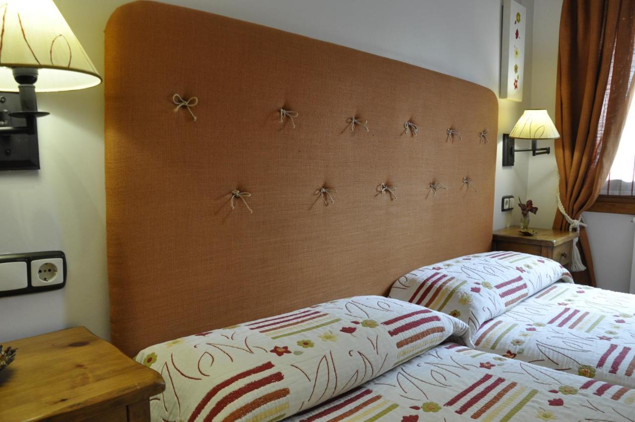 Apartamentos Los Pirineos - Atencion Personal Biescas  Exteriér fotografie