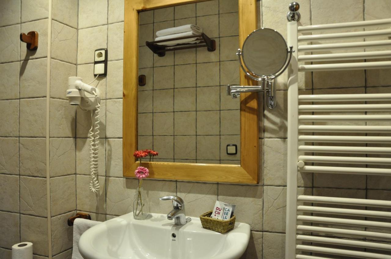 Apartamentos Los Pirineos - Atencion Personal Biescas  Exteriér fotografie