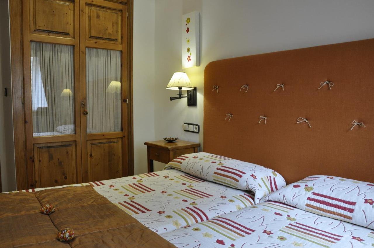 Apartamentos Los Pirineos - Atencion Personal Biescas  Exteriér fotografie
