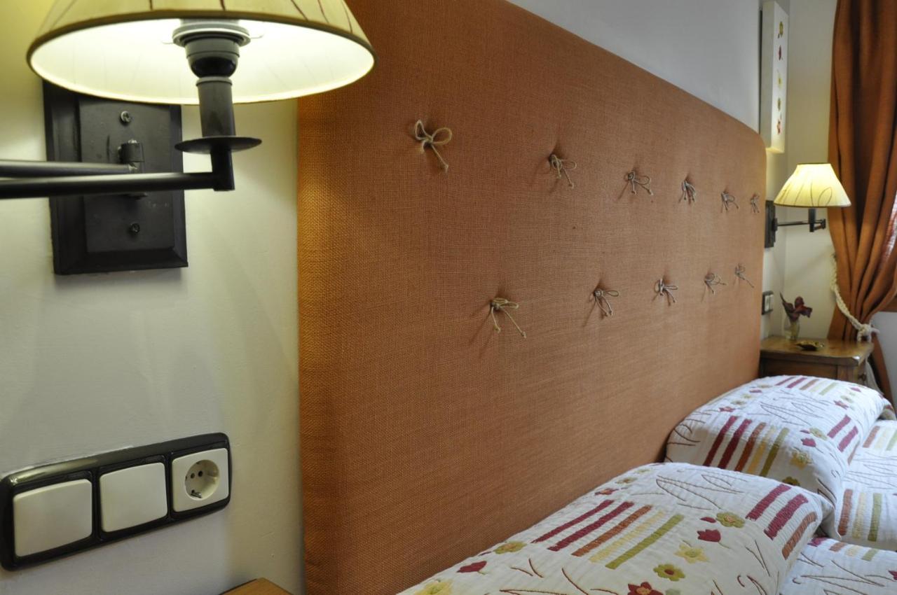 Apartamentos Los Pirineos - Atencion Personal Biescas  Exteriér fotografie