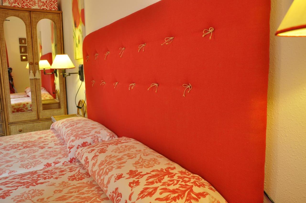Apartamentos Los Pirineos - Atencion Personal Biescas  Exteriér fotografie